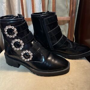 Chic Black Ankle Boots with Sparkling Buckles